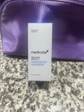 Medicube Zero Pore Serum 2.0 – White